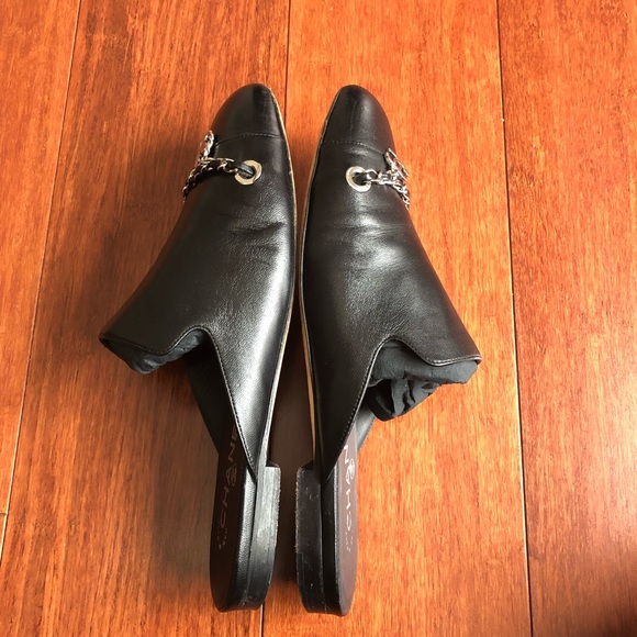 Chanel black leather mule with silver tone chain and charms - Picture 3 of 17